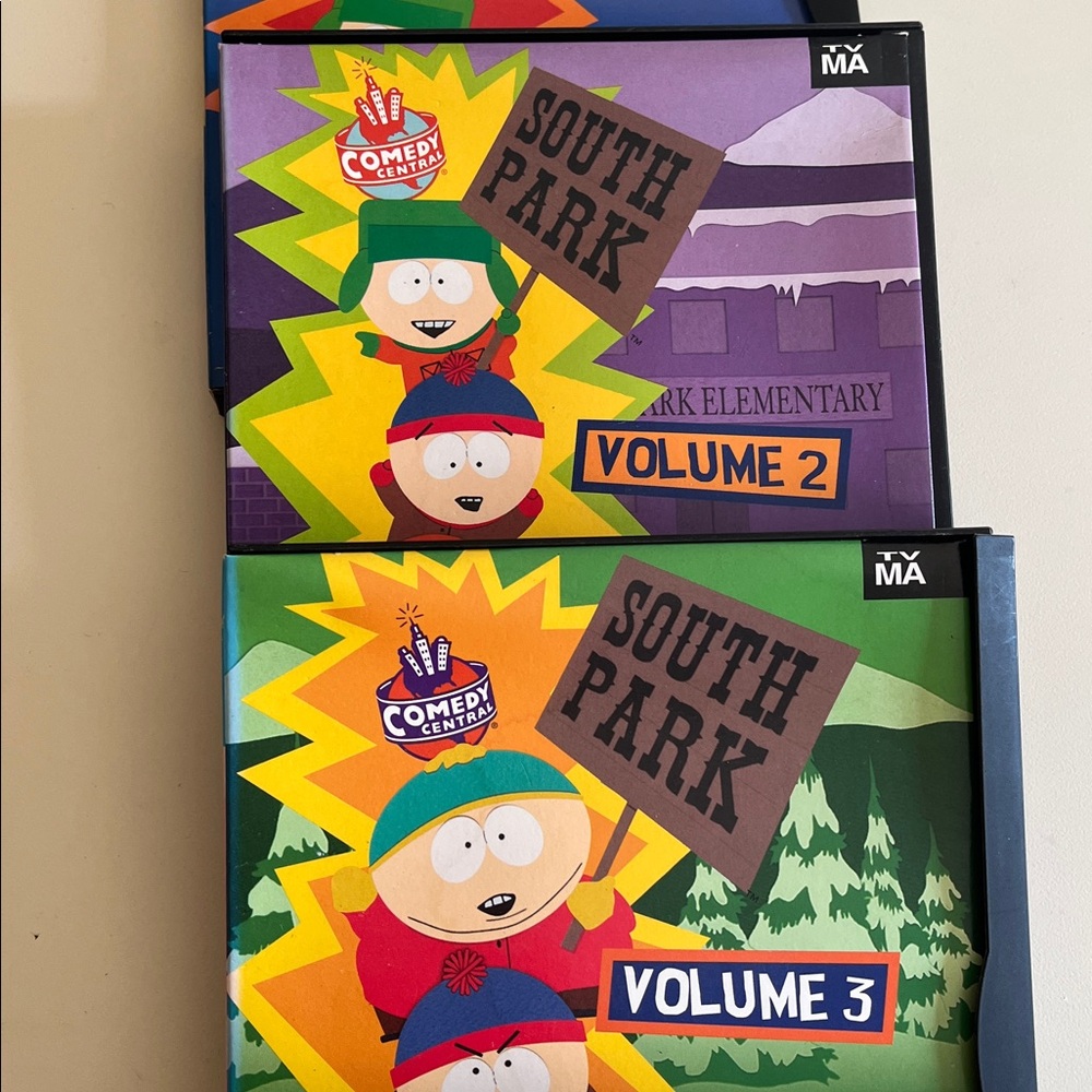 South Park volume 1 to 5 dvd collection - Picture 3 of 4